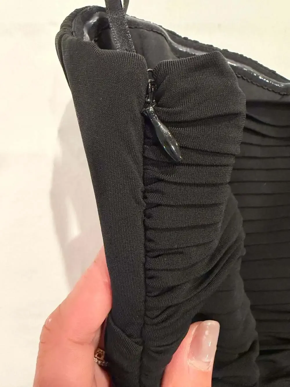 BCBGMAXAZRIA Strapless Dress Size 2 Black Ruched Sweetheart